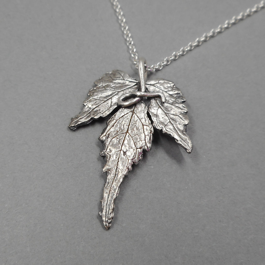 Porcelain Berry Leaf Pendant in Fine Silver