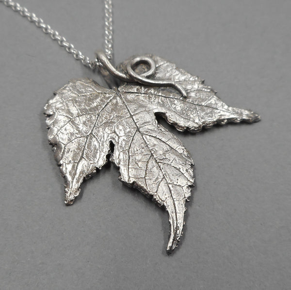 Porcelain Berry Leaf Pendant in Fine Silver