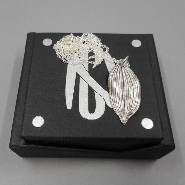 Solomon's Seal Leaf Pendant in Fine Silver