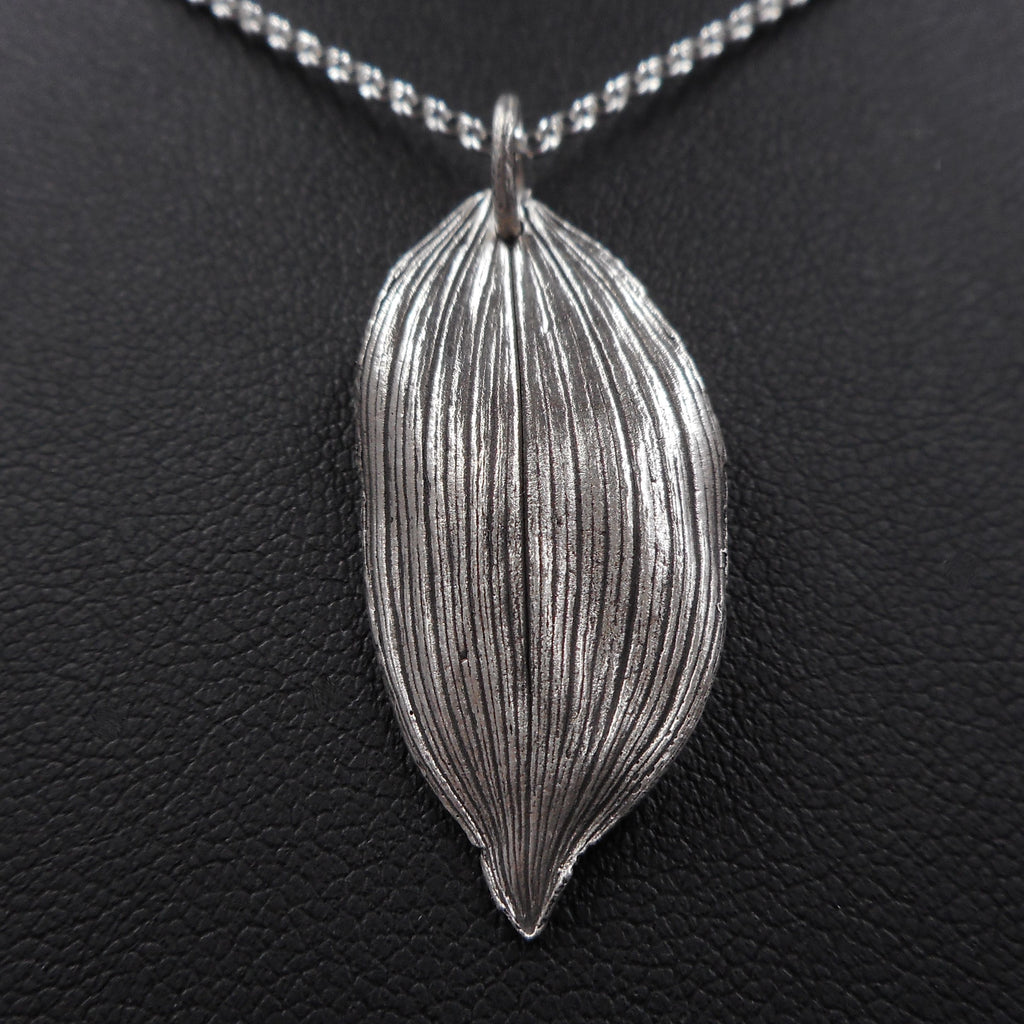 Solomon's Seal Leaf Pendant in Fine Silver