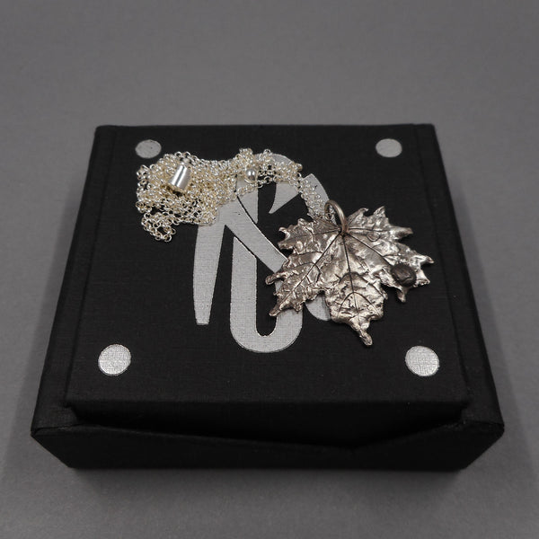 Maple Leaf Pendant with Ladybug in Fine Silver