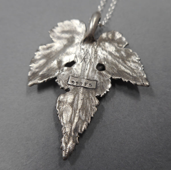 Porcelain Berry Leaf Pendant in Fine Silver