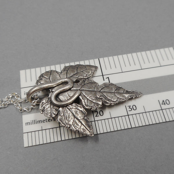 Porcelain Berry Leaf Pendant in Fine Silver